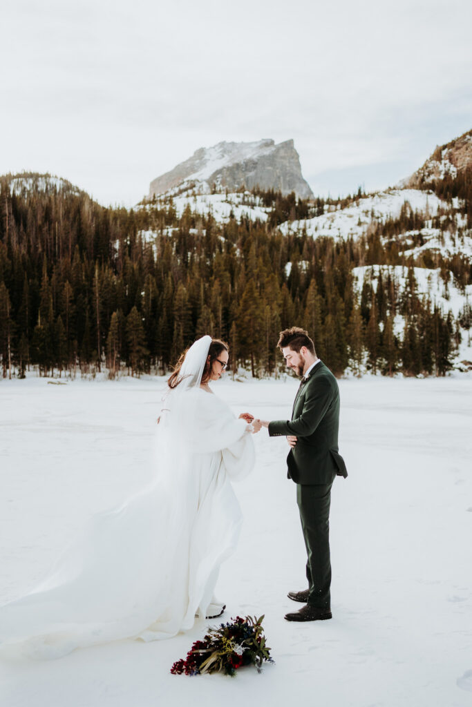 December elopement at Bear Lake