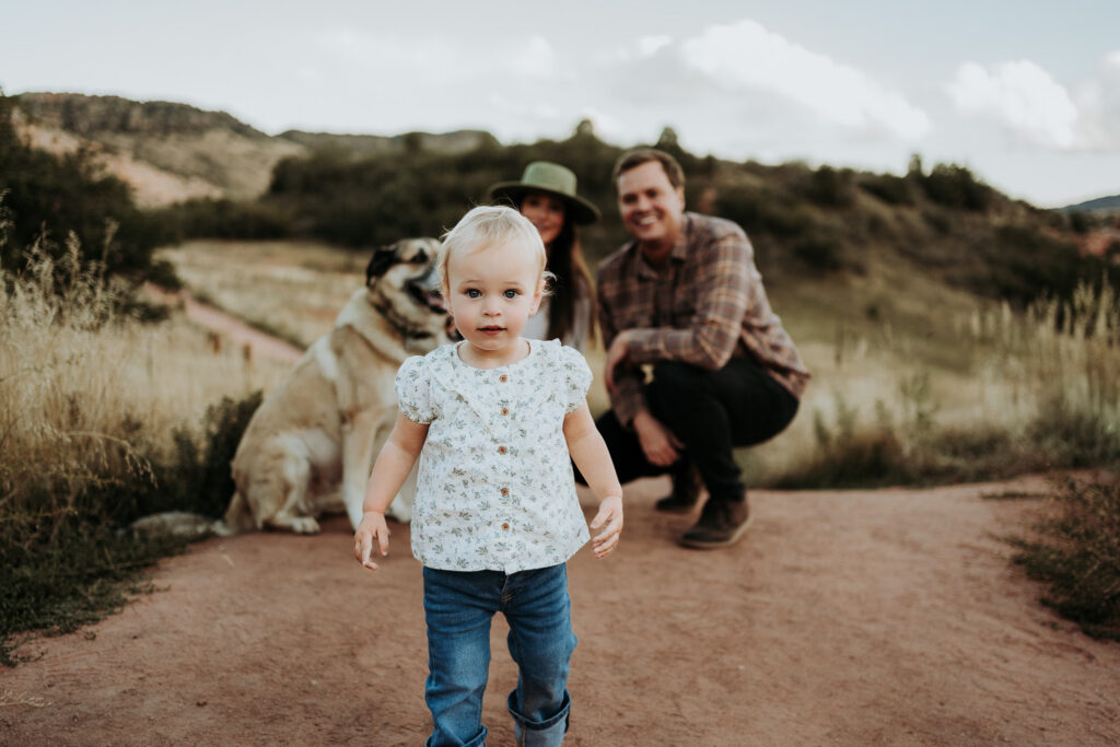 Outdoor maternity session in Roxborough Colorado